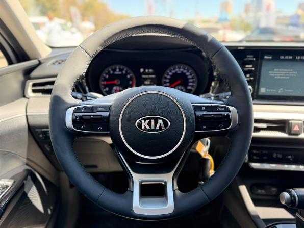 Kia K5 III с пробегом 2021 года, цена 2 290 000 рублей, 81687 км, седан, Автокод Объявления