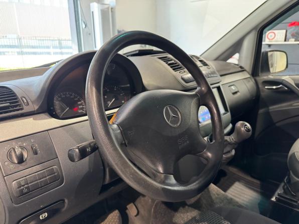 Mercedes-Benz Vito II (W639) Рестайлинг с пробегом 2012 года, цена 1 600 000 рублей, 377152 км, минивэн, Автокод Объявления