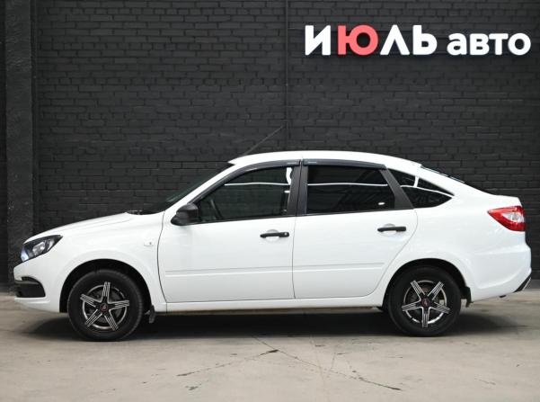 Lada (ВАЗ) Granta I Рестайлинг с пробегом 2020 года, цена 670 000 рублей, 65613 км, хэтчбек, Автокод Объявления