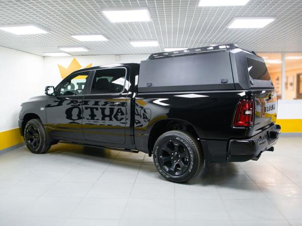Ram 1500 V Рестайлинг с пробегом 2026 года, цена 10 990 000 рублей, 30 км, offers.body_type.unknown, Автокод Объявления
