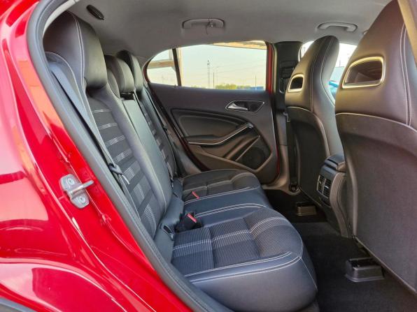 Mercedes-Benz GLA I (X156) Рестайлинг с пробегом 2019 года, цена 2 399 000 рублей, 119027 км, внедорожник, Автокод Объявления