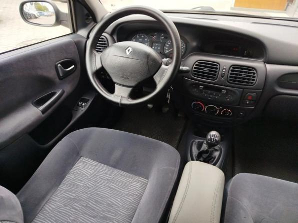 Renault Megane I Рестайлинг с пробегом 2003 года, цена 235 000 рублей, 209915 км, седан, Автокод Объявления