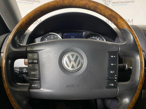 Volkswagen Touareg I Рестайлинг с пробегом 2008 года, цена 897 000 рублей, 224276 км, внедорожник, Автокод Объявления