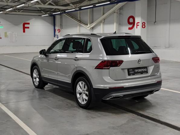 Volkswagen Tiguan II с пробегом 2018 года, цена 2 960 000 рублей, 68252 км, внедорожник, Автокод Объявления