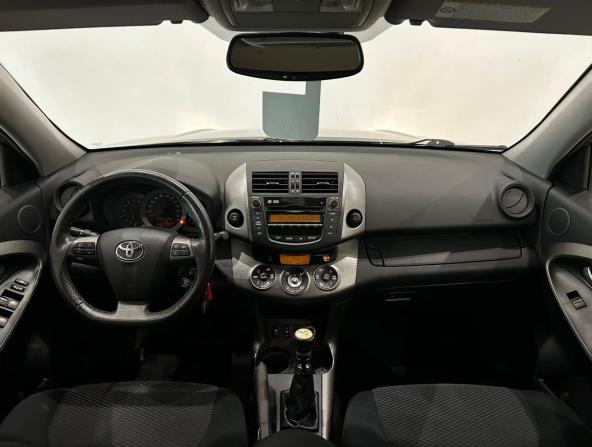 Toyota RAV4 III (XA30) Рестайлинг с пробегом 2012 года, цена 1 229 000 рублей, 196911 км, внедорожник, Автокод Объявления