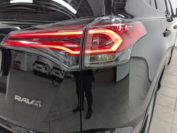Toyota RAV4 IV (XA40) Рестайлинг с пробегом 2018 года, цена 2 280 000 рублей, 96173 км, внедорожник, Автокод Объявления