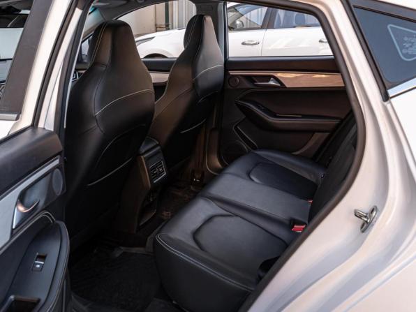 JAC J7 I с пробегом 2023 года, цена 1 085 000 рублей, 82563 км, лифтбек, Автокод Объявления