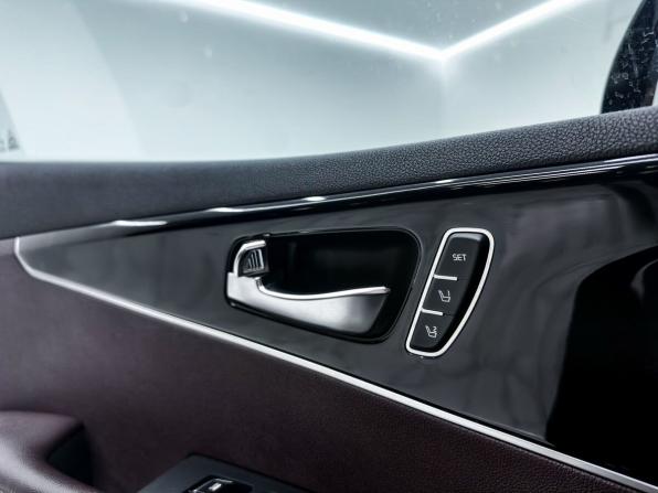 Kia Sorento III Prime Рестайлинг с пробегом 2017 года, цена 2 850 000 рублей, 137173 км, внедорожник, Автокод Объявления