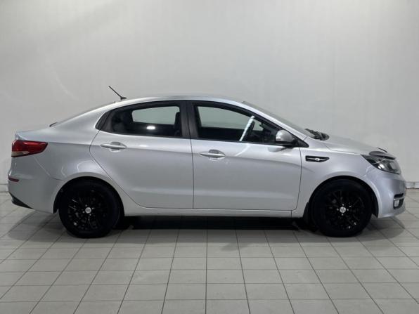 Kia Rio III Рестайлинг с пробегом 2016 года, цена 695 000 рублей, 164768 км, седан, Автокод Объявления