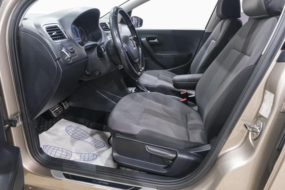 Volkswagen Polo V Рестайлинг Новокузнецк  - изображение 12
