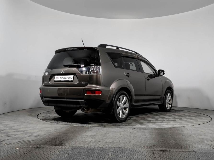Mitsubishi Outlander II Рестайлинг Санкт-Петербург  - изображение 5