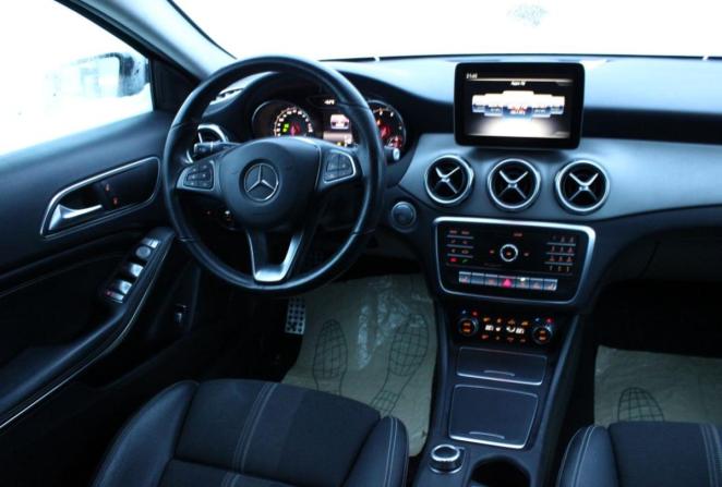 Mercedes-Benz GLA I (X156) Рестайлинг с пробегом 2019 года, цена 2 480 000 рублей, 96000 км, внедорожник, Автокод Объявления