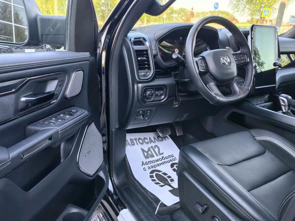 Ram 1500 V Рестайлинг с пробегом 2025 года, цена 9 499 900 рублей, 1200 км, offers.body_type.unknown, Автокод Объявления