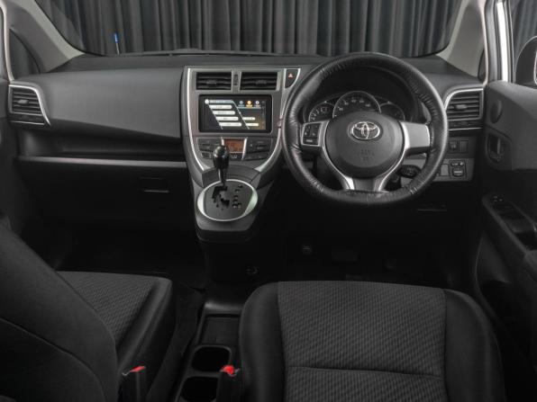 Toyota Ractis II с пробегом 2012 года, цена 999 000 рублей, 94420 км, хэтчбек, Автокод Объявления