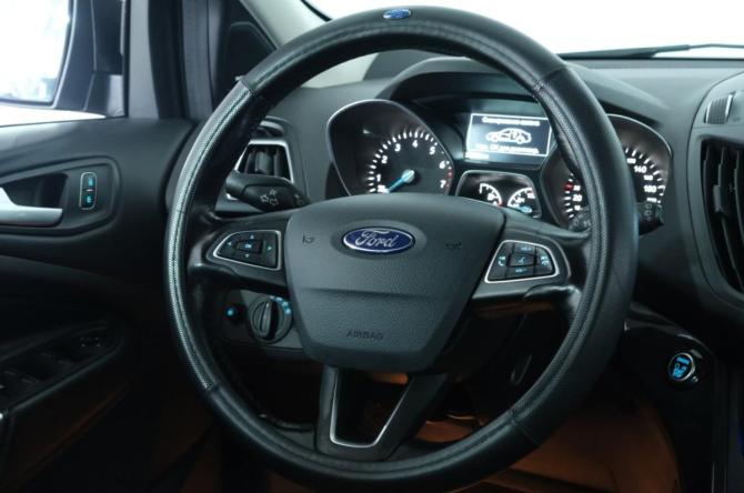 Ford Kuga II Рестайлинг с пробегом 2018 года, цена 1 549 000 рублей, 233000 км, внедорожник, Автокод Объявления