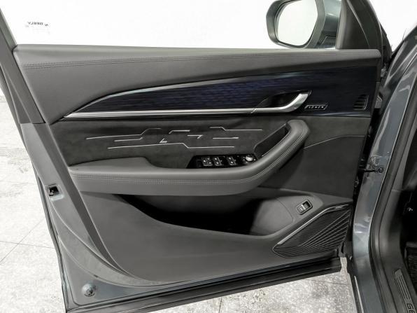 Geely Monjaro I с пробегом 2024 года, цена 3 845 000 рублей, 8195 км, внедорожник, Автокод Объявления