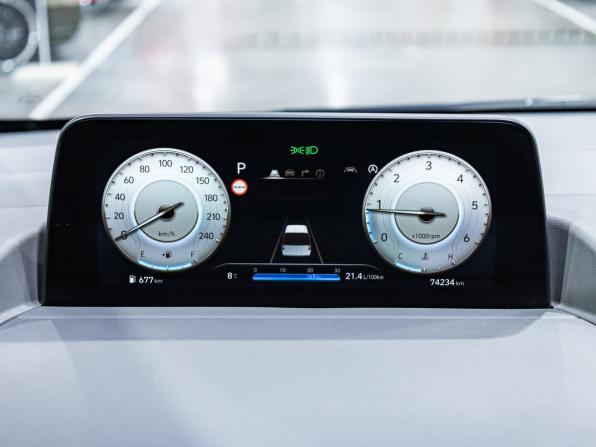 Hyundai Staria I с пробегом 2021 года, цена 4 690 000 рублей, 74230 км, минивэн, Автокод Объявления