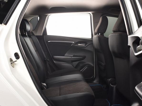 Honda Fit III с пробегом 2015 года, цена 889 999 рублей, 204593 км, хэтчбек, Автокод Объявления