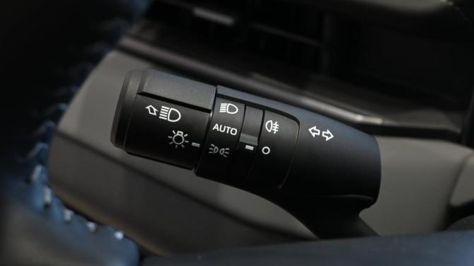 Toyota RAV4 VI (XA60) с пробегом 2026 года, цена 4 075 000 рублей, 43 км, внедорожник, Автокод Объявления