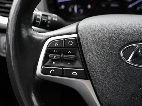 Hyundai Solaris II с пробегом 2019 года, цена 1 280 000 рублей, 98563 км, седан, Автокод Объявления