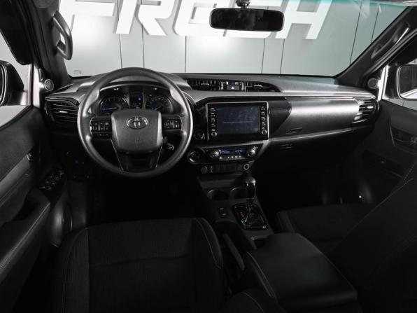 Toyota Hilux VIII Рестайлинг 2 с пробегом 2023 года, цена 6 279 000 рублей, 3921 км, offers.body_type.unknown, Автокод Объявления