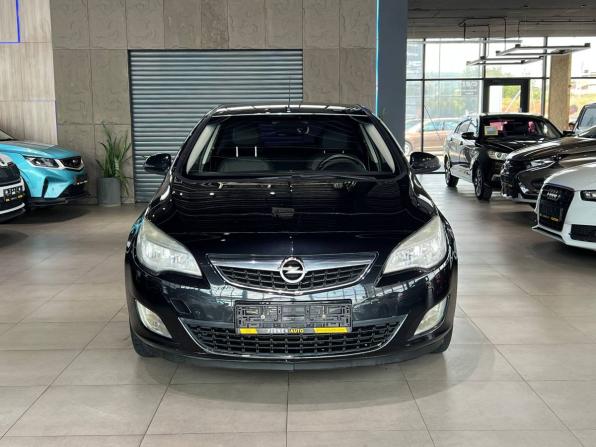 Opel Astra J с пробегом 2011 года, цена 930 000 рублей, 154805 км, хэтчбек, Автокод Объявления