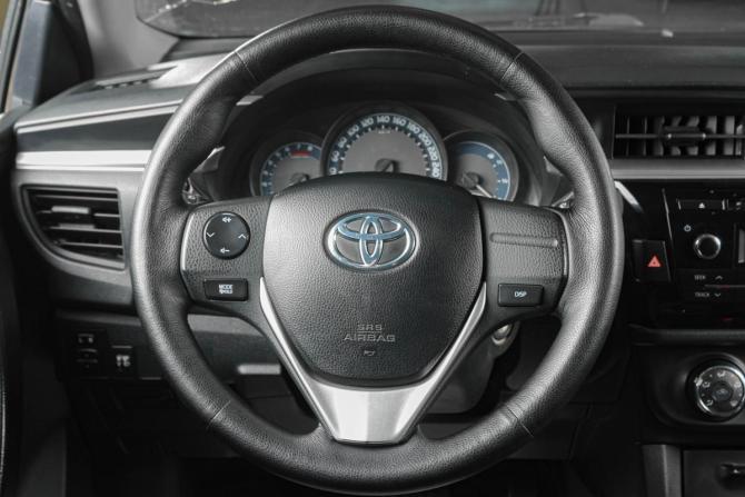 Toyota Corolla XI (E160 E170 E180) с пробегом 2013 года, цена 1 359 000 рублей, 229356 км, седан, Автокод Объявления