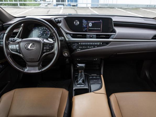 Lexus ES VII с пробегом 2018 года, цена 2 997 000 рублей, 149500 км, седан, Автокод Объявления