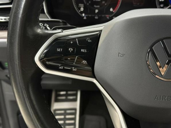 Volkswagen Touareg III с пробегом 2021 года, цена 6 344 000 рублей, 47955 км, внедорожник, Автокод Объявления