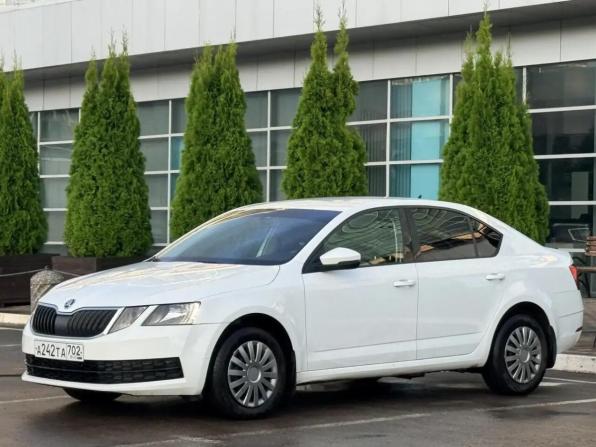 Skoda Octavia III (A7) Рестайлинг с пробегом 2017 года, цена 1 495 000 рублей, 128961 км, лифтбек, Автокод Объявления