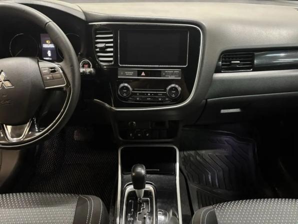 Mitsubishi Outlander III Рестайлинг 3 с пробегом 2019 года, цена 2 039 000 рублей, 164000 км, внедорожник, Автокод Объявления
