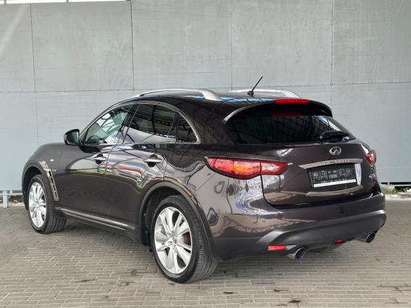 Infiniti QX70 с пробегом 2014 года, цена 2 100 000 рублей, 156500 км, внедорожник, Автокод Объявления