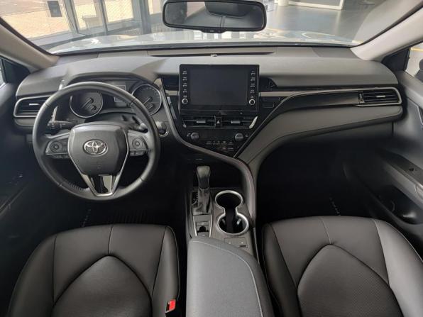 Toyota Camry VIII (XV70) Рестайлинг с пробегом 2021 года, цена 2 850 000 рублей, 135077 км, седан, Автокод Объявления