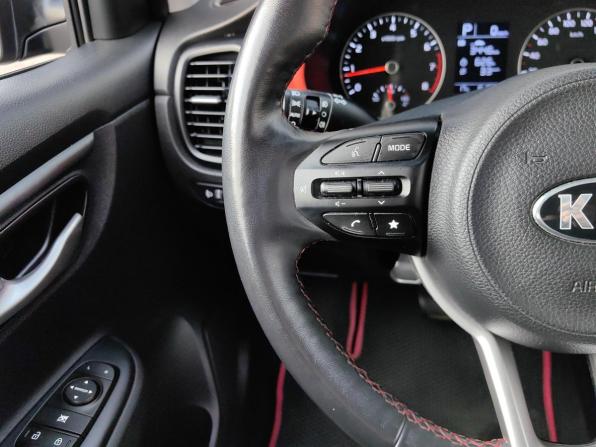 Kia Rio IV Рестайлинг с пробегом 2021 года, цена 1 465 000 рублей, 151313 км, хэтчбек, Автокод Объявления