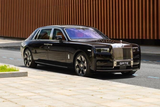 Новый Rolls-Royce Phantom VIII 2024 года, цена 98 000 000 рублей, седан, Автокод Объявления