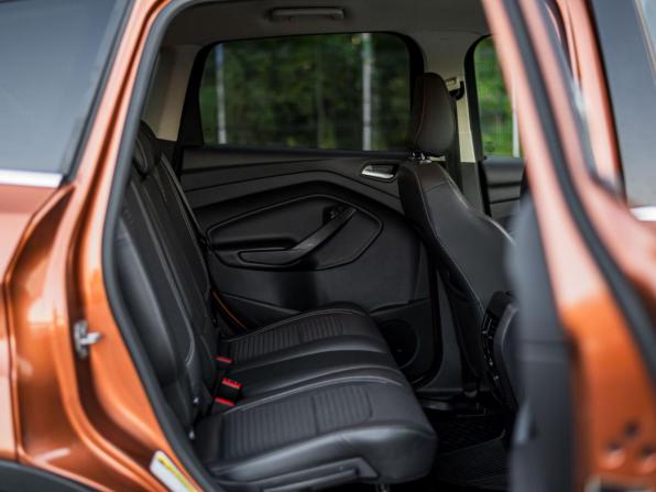 Ford Kuga II Рестайлинг с пробегом 2017 года, цена 1 390 000 рублей, 180505 км, внедорожник, Автокод Объявления