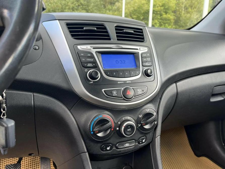 Hyundai Solaris I Прокопьевск  - изображение 18