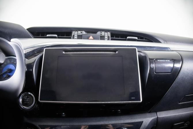 Toyota Hilux VIII с пробегом 2016 года, цена 3 299 000 рублей, 220145 км, offers.body_type.unknown, Автокод Объявления