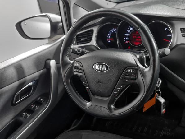 Kia Ceed II с пробегом 2015 года, цена 1 349 000 рублей, 68645 км, универсал, Автокод Объявления