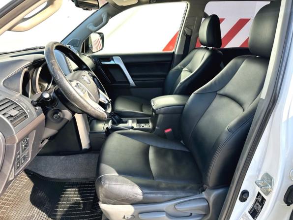 Toyota Land Cruiser Prado 150 Series с пробегом 2012 года, цена 2 550 000 рублей, 301928 км, внедорожник, Автокод Объявления