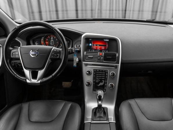 Volvo XC60 I Рестайлинг с пробегом 2017 года, цена 2 420 000 рублей, 100492 км, внедорожник, Автокод Объявления