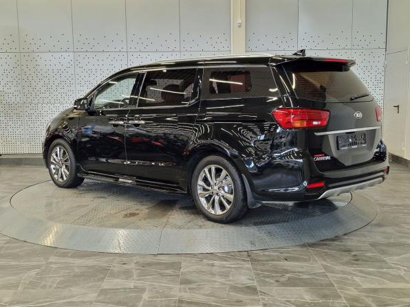 Kia Carnival III с пробегом 2019 года, цена 2 140 000 рублей, 56893 км, минивэн, Автокод Объявления