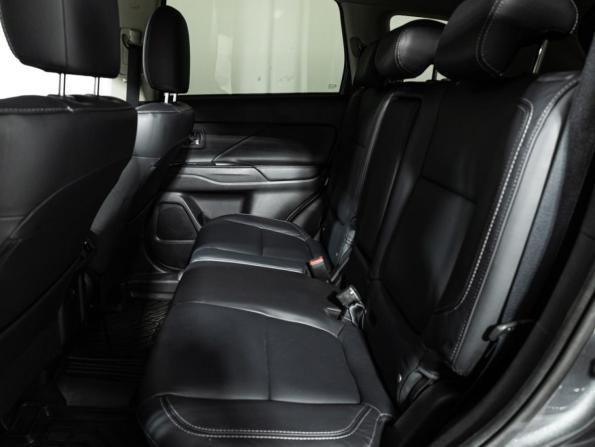 Mitsubishi Outlander III Рестайлинг 3 с пробегом 2020 года, цена 2 499 700 рублей, 111380 км, внедорожник, Автокод Объявления
