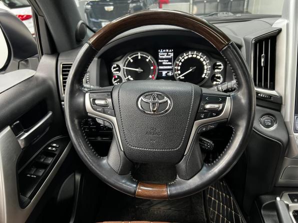 Toyota Land Cruiser 200 Series Рестайлинг 2 с пробегом 2020 года, цена 8 400 000 рублей, 80224 км, внедорожник, Автокод Объявления