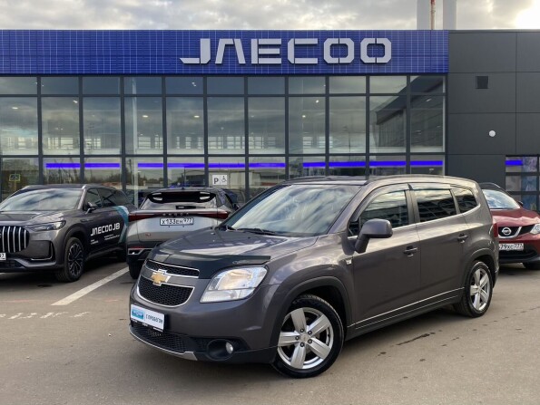 Купить Авто С Пробегом В Москве Минивэн