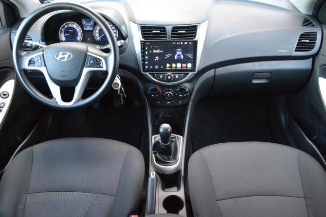 Hyundai Solaris I с пробегом 2012 года, цена 720 000 рублей, 209481 км, седан, Автокод Объявления