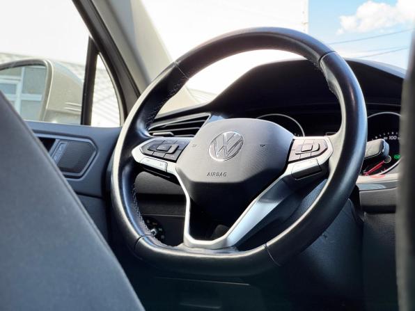 Volkswagen Tiguan II Рестайлинг с пробегом 2021 года, цена 2 540 000 рублей, 116641 км, внедорожник, Автокод Объявления