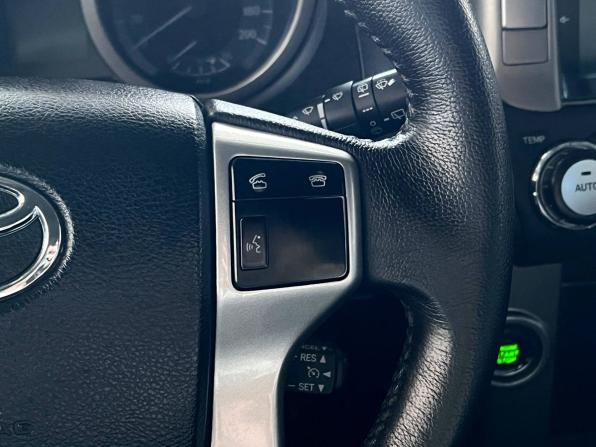 Toyota Land Cruiser Prado 150 Series с пробегом 2010 года, цена 2 710 000 рублей, 292000 км, внедорожник, Автокод Объявления