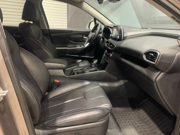 Hyundai Santa Fe IV с пробегом 2020 года, цена 2 545 000 рублей, 241105 км, внедорожник, Автокод Объявления