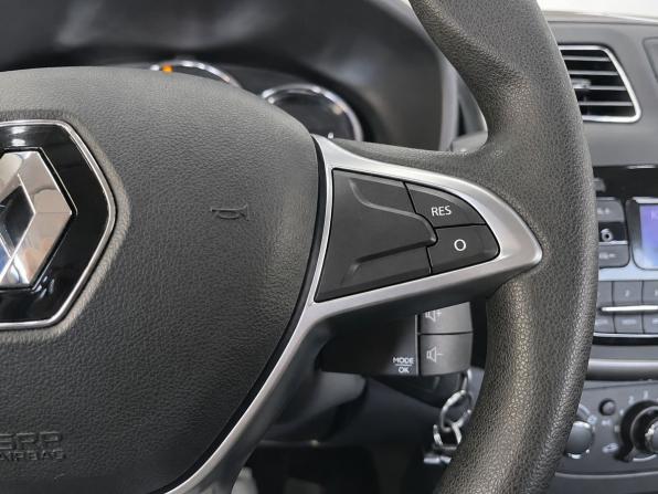 Renault Sandero II Рестайлинг с пробегом 2020 года, цена 1 299 000 рублей, 74294 км, хэтчбек, Автокод Объявления